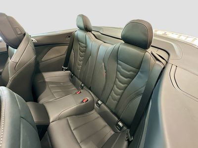 2026 BMW 8 Series - Photo 20
