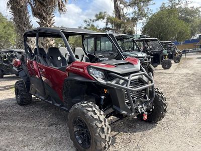 2025 Can-Am Commander MAX XT 700 - Photo 2