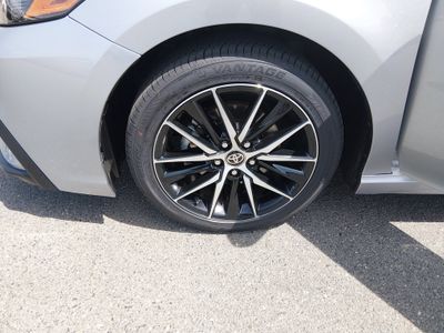 2024 Toyota Camry - Photo 10