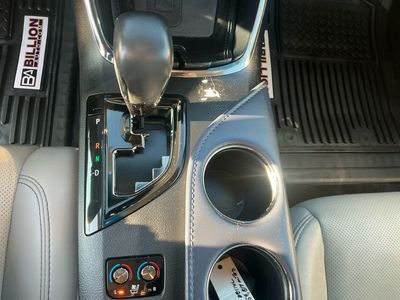2015 Toyota Avalon Hybrid - Photo 12