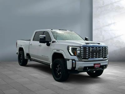 2024 GMC Sierra 3500HD — photo 8 view
