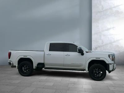 2024 GMC Sierra 3500HD — photo 7 view