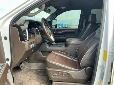 2024 GMC Sierra 3500HD — photo 9 view