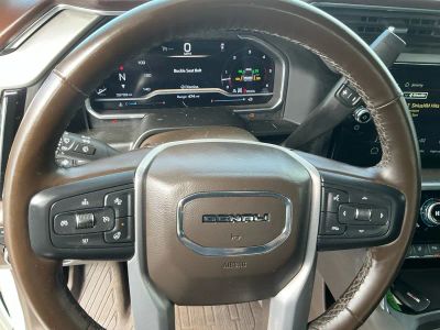 2024 GMC Sierra 3500HD — photo 13 view