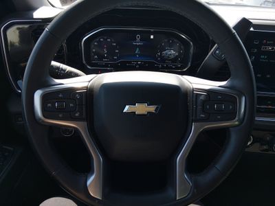 2023 Chevrolet Silverado 1500 — photo 12 view