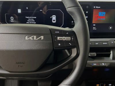 2025 Kia K4 — photo 17 view
