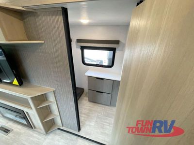 2025 Dutchmen RV Kodiak - Photo 25
