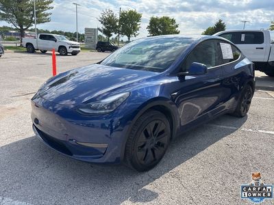 2024 Tesla Model Y - Photo 13