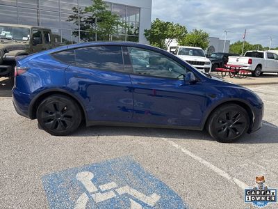 2024 Tesla Model Y - Photo 32