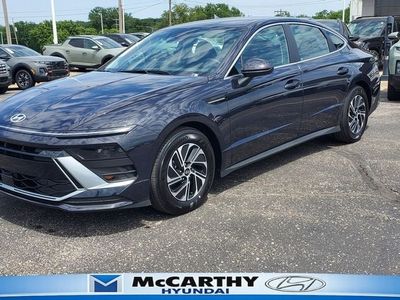 2026 Hyundai Sonata Hybrid 294C2FBS — front three-quarter view