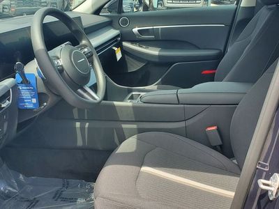 2026 Hyundai Sonata Hybrid — photo 8 view
