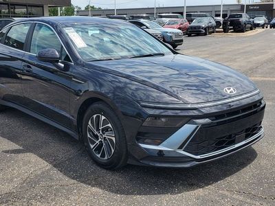 2026 Hyundai Sonata Hybrid — rear three-quarter view