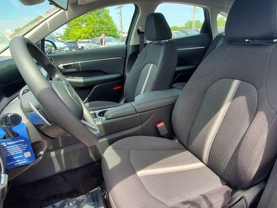 2026 Hyundai Sonata Hybrid — photo 22 view