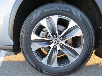 2023 Toyota HIGHLANDER - Photo 6