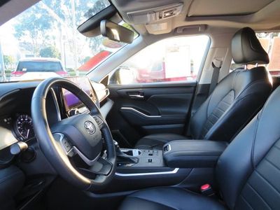 2023 Toyota HIGHLANDER - Photo 15