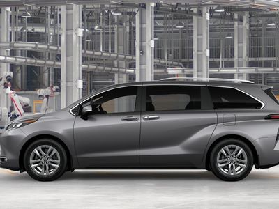 2026 Toyota Sienna - Photo 4