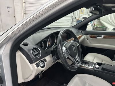 2012 Mercedes-Benz C-Class — photo 9 view