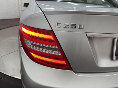 2012 Mercedes-Benz C-Class — photo 24 view