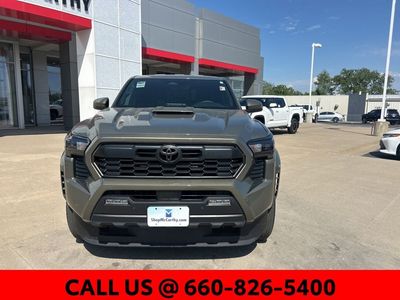 2025 Toyota Tacoma - Photo 3