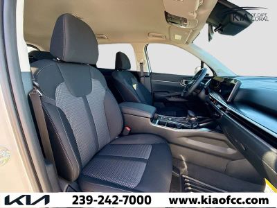 2026 Kia Sorento — photo 13 view