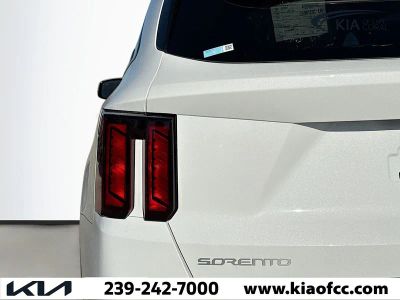 2026 Kia Sorento — photo 9 view