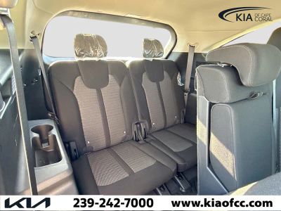 2026 Kia Sorento — photo 18 view