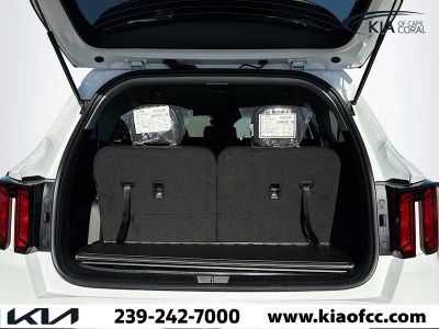 2026 Kia Sorento — photo 11 view