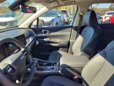 2026 Kia Sorento — photo 8 view
