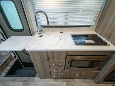2026 Thor Motor Coach Vegas - Photo 13