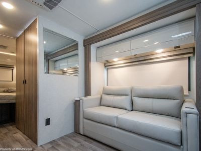 2026 Thor Motor Coach Vegas - Photo 7