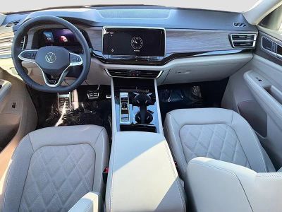 2026 Volkswagen Atlas — photo 16 view