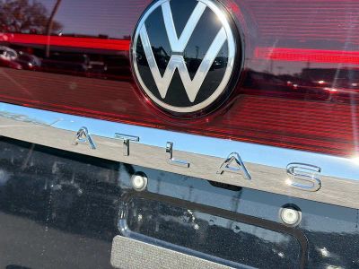 2026 Volkswagen Atlas — photo 11 view