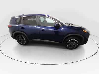 2024 Nissan Rogue — photo 8 view