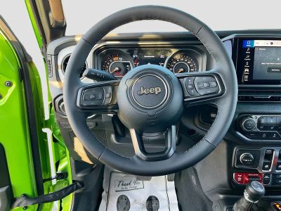 2026 Jeep Wrangler — photo 21 view