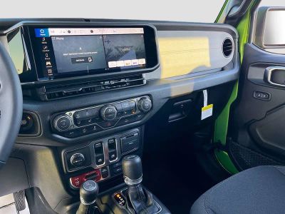 2026 Jeep Wrangler — photo 22 view