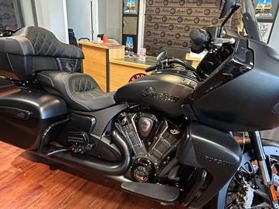 2025 Indian Motorcycle Pursuit Dark Horse Black Smoke - Photo 8
