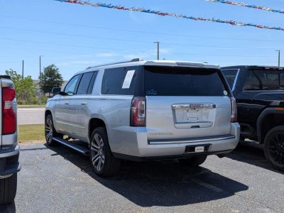 2018 GMC Yukon XL - Photo 2