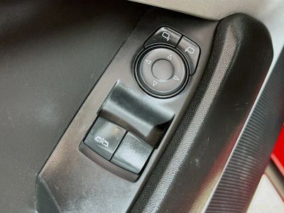 2021 Chevrolet Camaro — photo 16 view