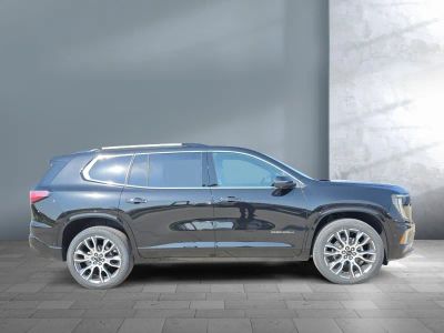 2026 GMC Acadia — photo 7 view