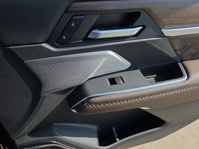 2026 GMC Acadia — photo 21 view