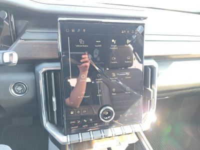 2026 GMC Acadia — photo 11 view