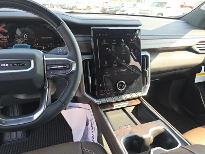 2026 GMC Acadia — photo 13 view