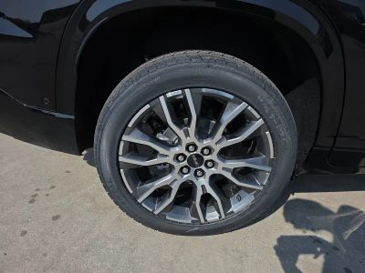 2026 GMC Acadia — photo 16 view