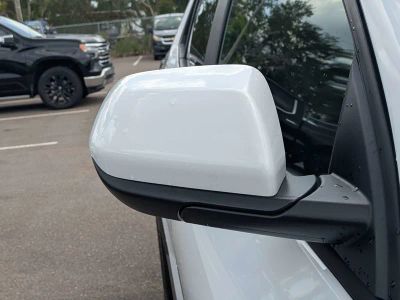 2026 Chevrolet Equinox — photo 11 view