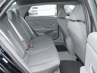 2026 Hyundai Elantra - Photo 21