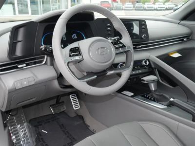 2026 Hyundai Elantra - Photo 28
