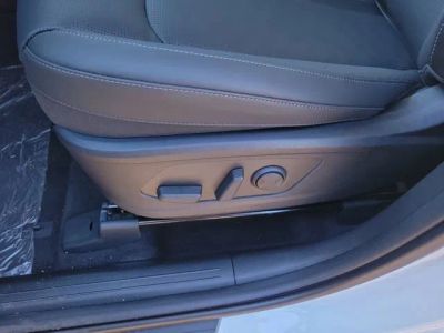 2026 Kia Sorento — photo 9 view