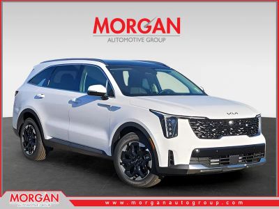 2026 Kia Sorento S in White — front three-quarter view