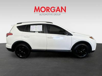 2018 Toyota RAV4 — side profile view