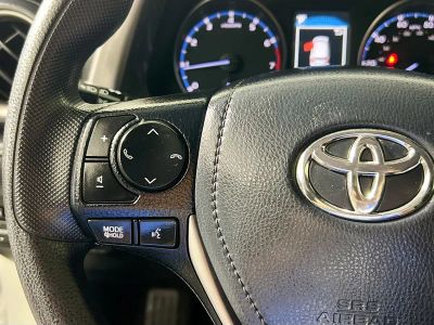 2018 Toyota RAV4 — photo 14 view